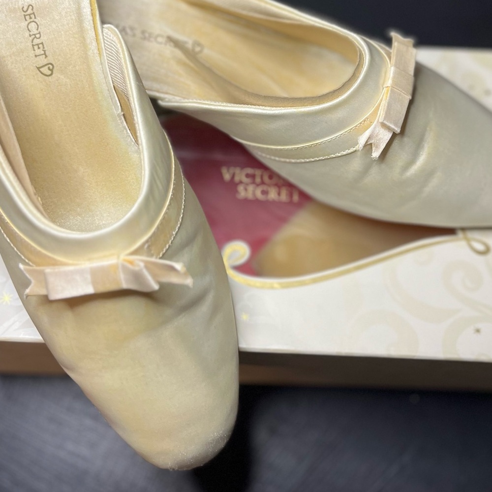 Vintage V.S. Baby Kitty Mule Ivory Size M